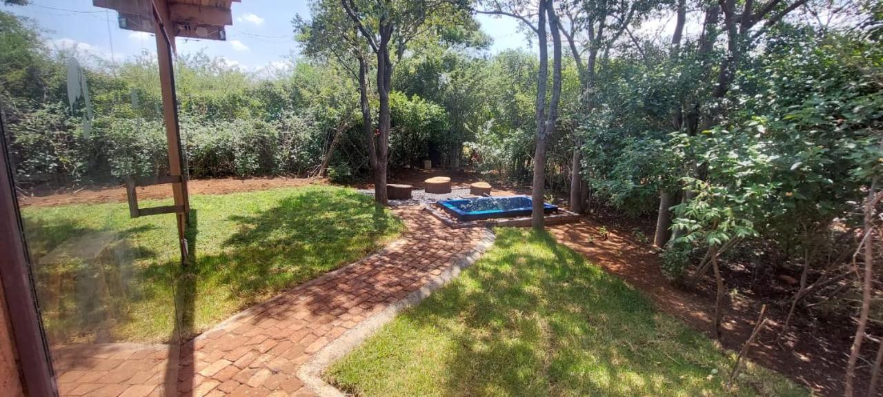 Hartbees Bush Lodge 1 ฮาร์ทบีสบูร์ท ภายนอก รูปภาพ